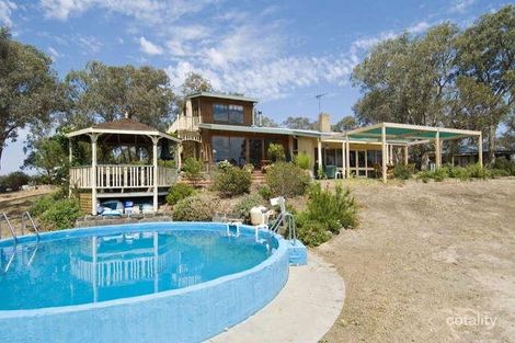 105 Manuka Rd, Panton Hill, VIC 3759