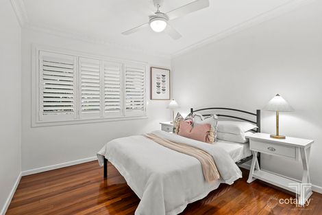 Property photo of 2 Narva Street Mansfield QLD 4122