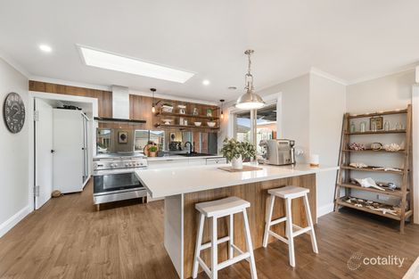Property photo of 24 Clifton Park Drive Carrum Downs VIC 3201