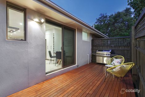 Property photo of 1/32 Broughton Road Surrey Hills VIC 3127