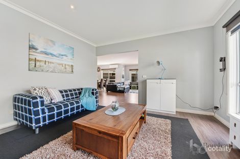 Property photo of 6 Burrora Way Craigieburn VIC 3064