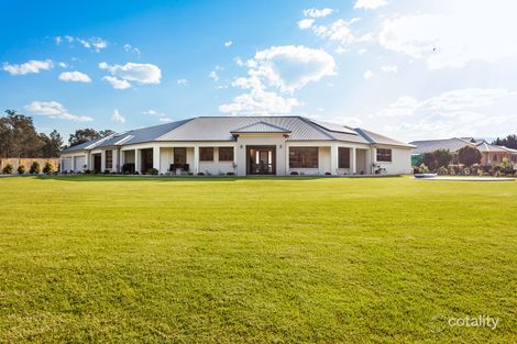 Property photo of 1 Rondanella Drive Kanahooka NSW 2530