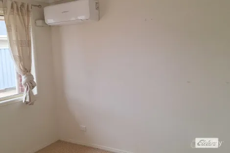 Property photo of 6 Lee Street Miles QLD 4415