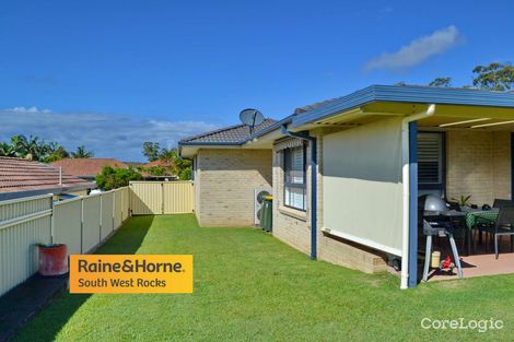 Property photo of 32 Peter Mark Circuit South West Rocks NSW 2431