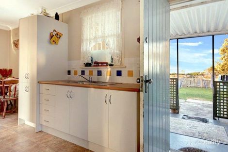 Property photo of 6 Lighthorse Drive Woonona NSW 2517