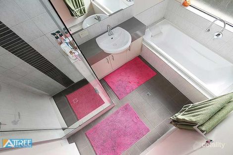 Property photo of 9 O'Connor Loop Canning Vale WA 6155