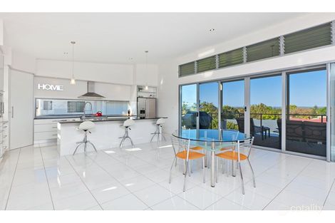 Property photo of 67 Spinnaker Circuit Redland Bay QLD 4165