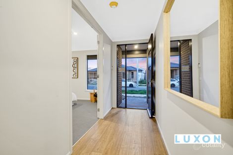 14 Lyric Dr, Mambourin, VIC 3024