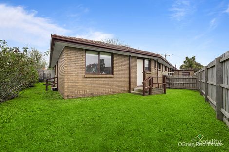 Property photo of 2/32 Cheviot Road Keysborough VIC 3173