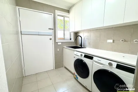 Property photo of 14 Carolyn Close Kariong NSW 2250