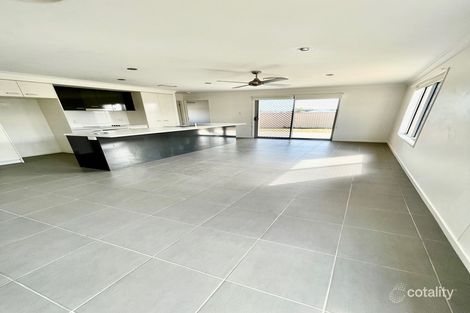 Property photo of 32 Bridgeman Parade Chinchilla QLD 4413