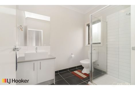 Property photo of 8 Fame Way Craigieburn VIC 3064