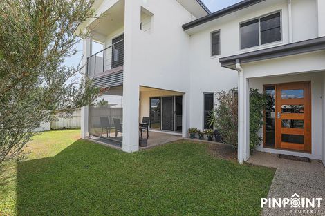 9 Surrey Ct, Ooralea, QLD 4740