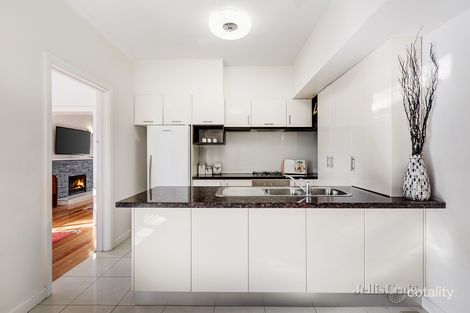 Property photo of 1/32 Viewhill Road Balwyn North VIC 3104