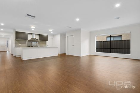 Property photo of 64 Stonehenge Drive Cobblebank VIC 3338