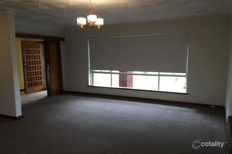 Property photo of 152 Howes Crescent Dianella WA 6059