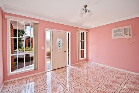 Property photo of 22 Mankina Circuit Delahey VIC 3037