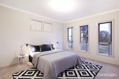 Property photo of 12 Mareeba Way Craigieburn VIC 3064