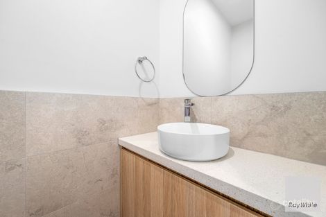 Property photo of 16 Hoban Close Keilor Downs VIC 3038