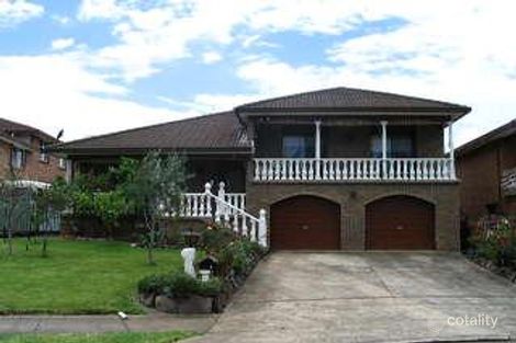 2 Rowe Cl, Wetherill Park, NSW 2164