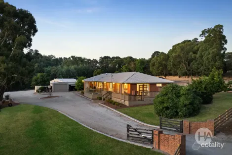 10 TOOGOOD CT, PAKENHAM UPPER, VIC 3810