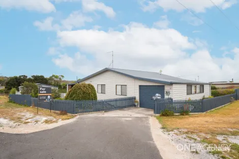 Property photo of 10 Dunn Street Crayfish Creek TAS 7321