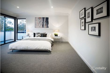 Property photo of 3 Lorikeet Grove Warriewood NSW 2102