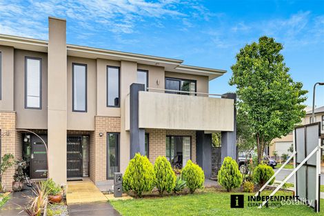 Property photo of 2 Quintino Walk Clyde North VIC 3978