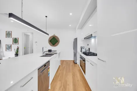 Property photo of 18 Tesla Road Rockbank VIC 3335