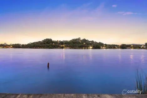 Property photo of 16 Emerald Street Narrabeen NSW 2101