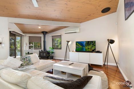 Property photo of 3 Toukley Court Highland Park QLD 4211