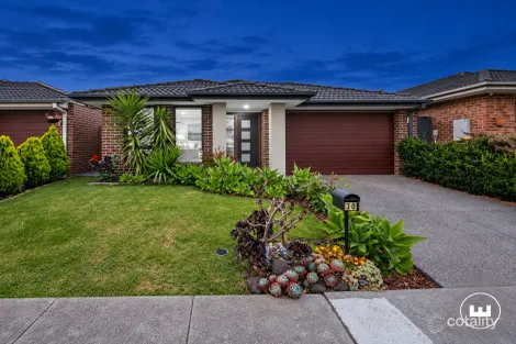 30 Meadows Dr, Officer, VIC 3809