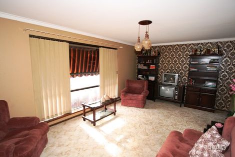 Property photo of 10 Craig Mews Safety Bay WA 6169