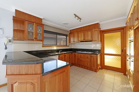Property photo of 7 Scenic Court Dandenong North VIC 3175