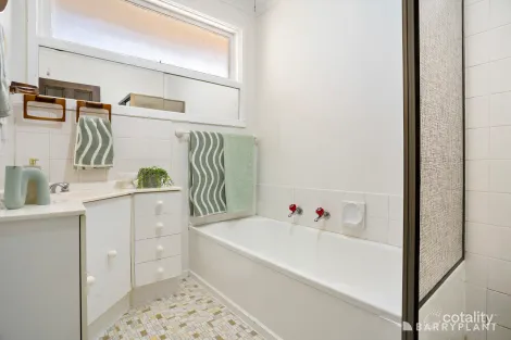 Property photo of 6 Glenn Crescent Bundoora VIC 3083