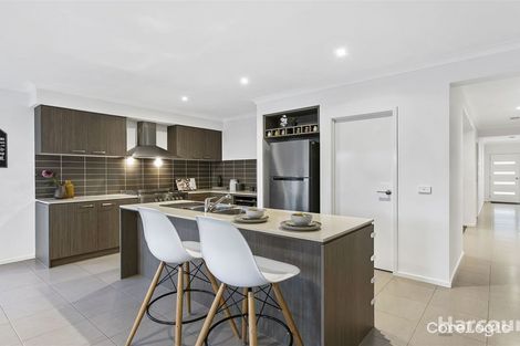 Property photo of 110 Wheelers Park Drive Cranbourne North VIC 3977