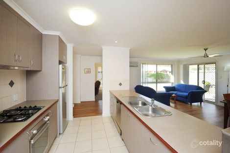 Property photo of 19 Links Court Kin Kora QLD 4680