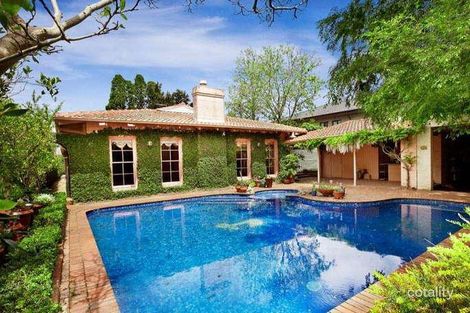 Property photo of 2 Bromley Court Toorak VIC 3142