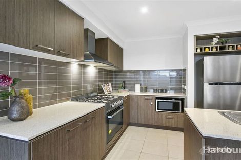 Property photo of 110 Wheelers Park Drive Cranbourne North VIC 3977