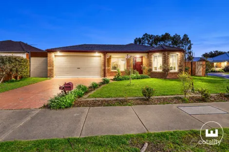 12 Buchan Grn, Pakenham, VIC 3810