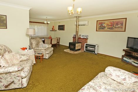 Property photo of 15 Fraser Street Mount Austin NSW 2650