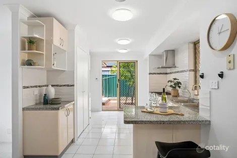 31 PENTECOST AVE, BEECHBORO, WA 6063