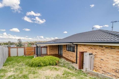Property photo of 23 Ayesha Rise Pakenham VIC 3810