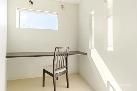 Property photo of 2/75 South Pine Road Alderley QLD 4051