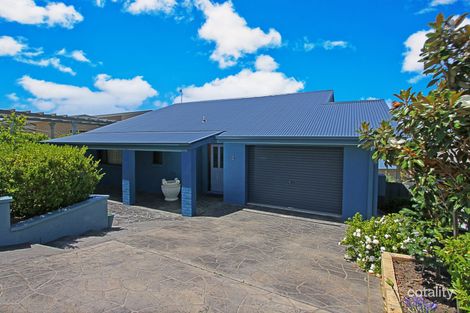 4 Seascape Cl, Narrawallee, NSW 2539