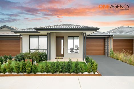 Property photo of 21 Serengeti Circuit Tarneit VIC 3029