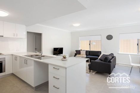Property photo of 10/614 Rockingham Road Lake Coogee WA 6166
