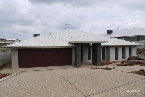 Property photo of 148 Brooklyn Drive Bourkelands NSW 2650