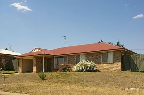 4 Liquidambar St, Glenvale, QLD 4350