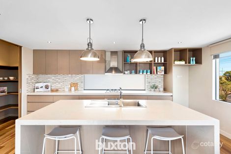 Property photo of 2A Cannes Avenue Bonbeach VIC 3196